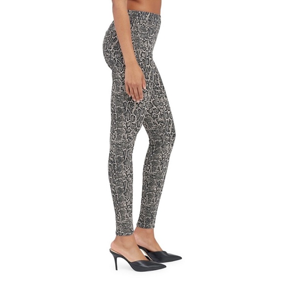 SPANX Jean-Ish Ankle Leggings Taupe Snake Print - Picture 2 of 11